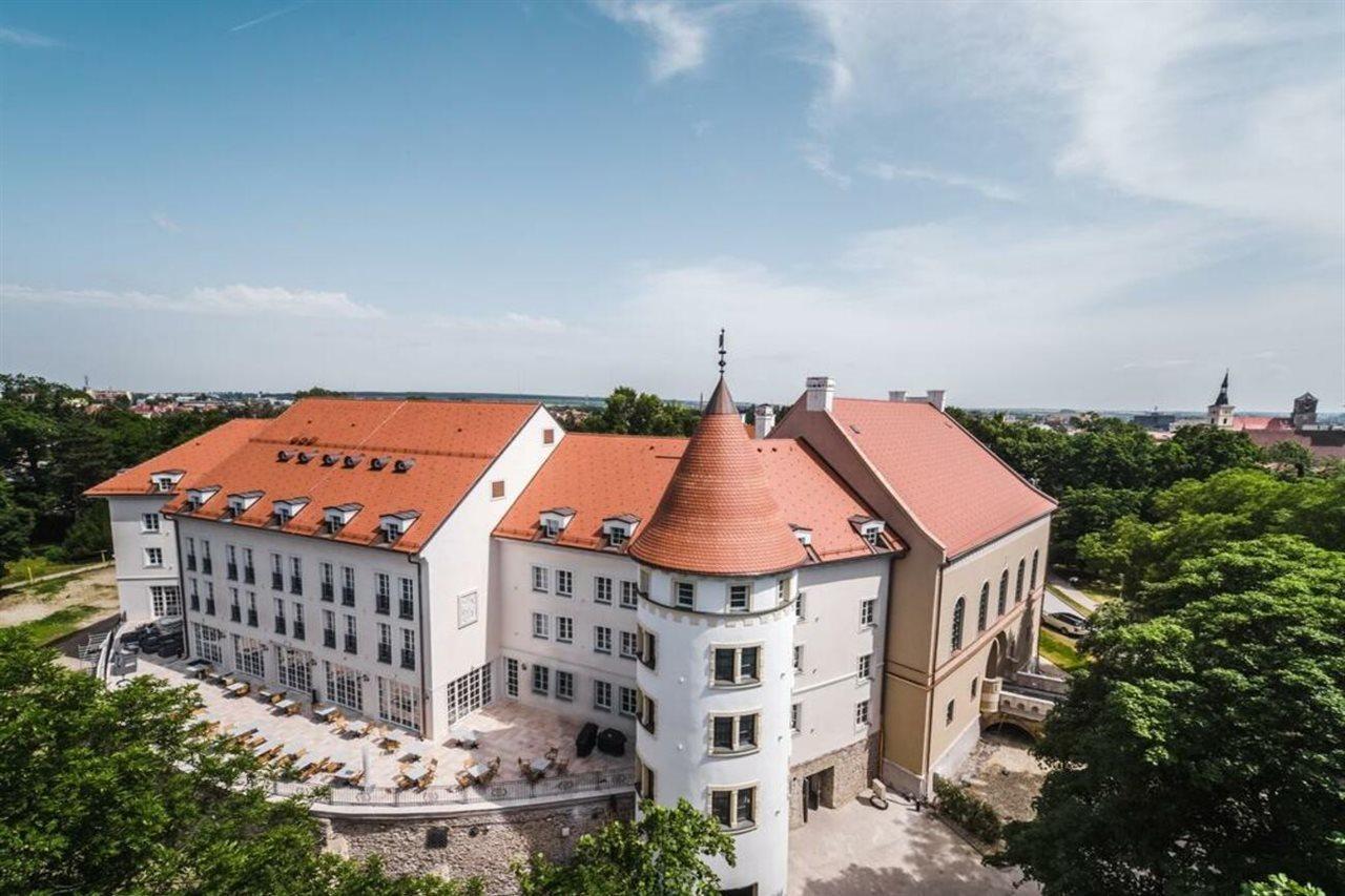 Palace Art Hotel Pezinok Bagian luar foto