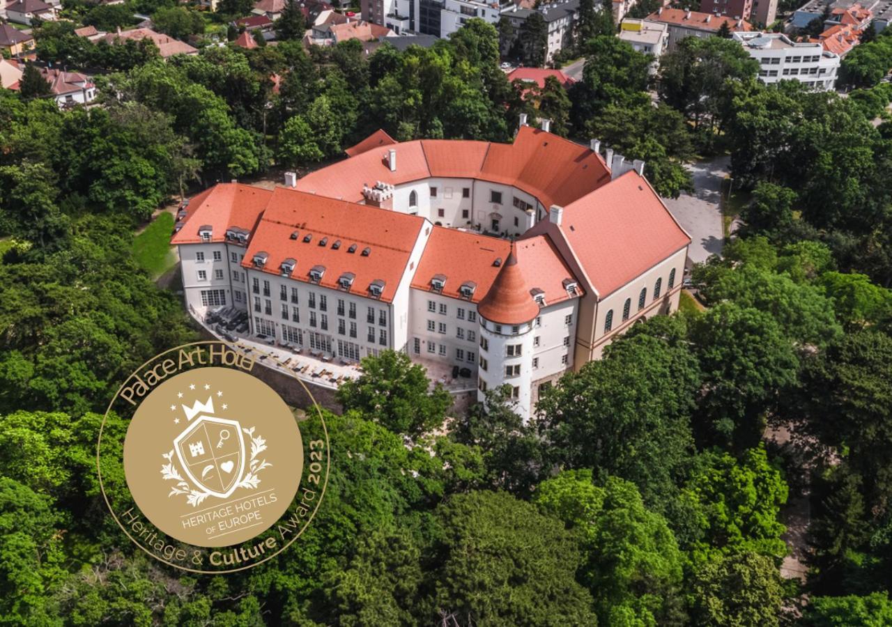 Palace Art Hotel Pezinok Bagian luar foto