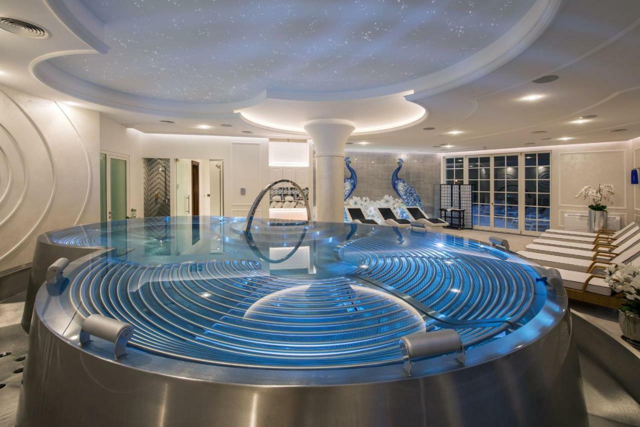 Palace Art Hotel Pezinok Bagian luar foto